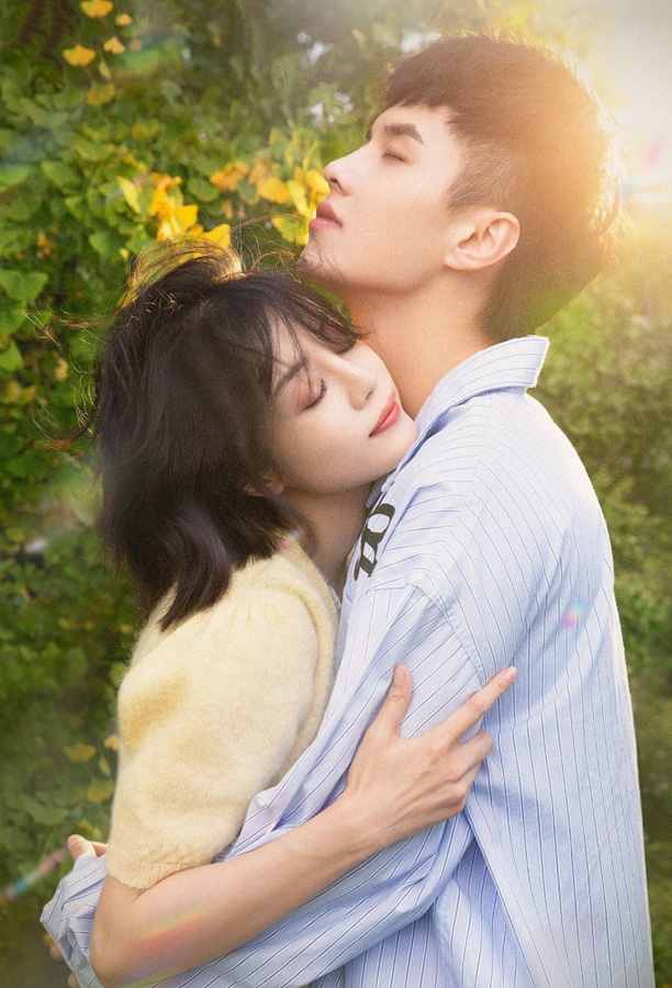 Hàng Xóm Của Tôi Không Chịu Lớn