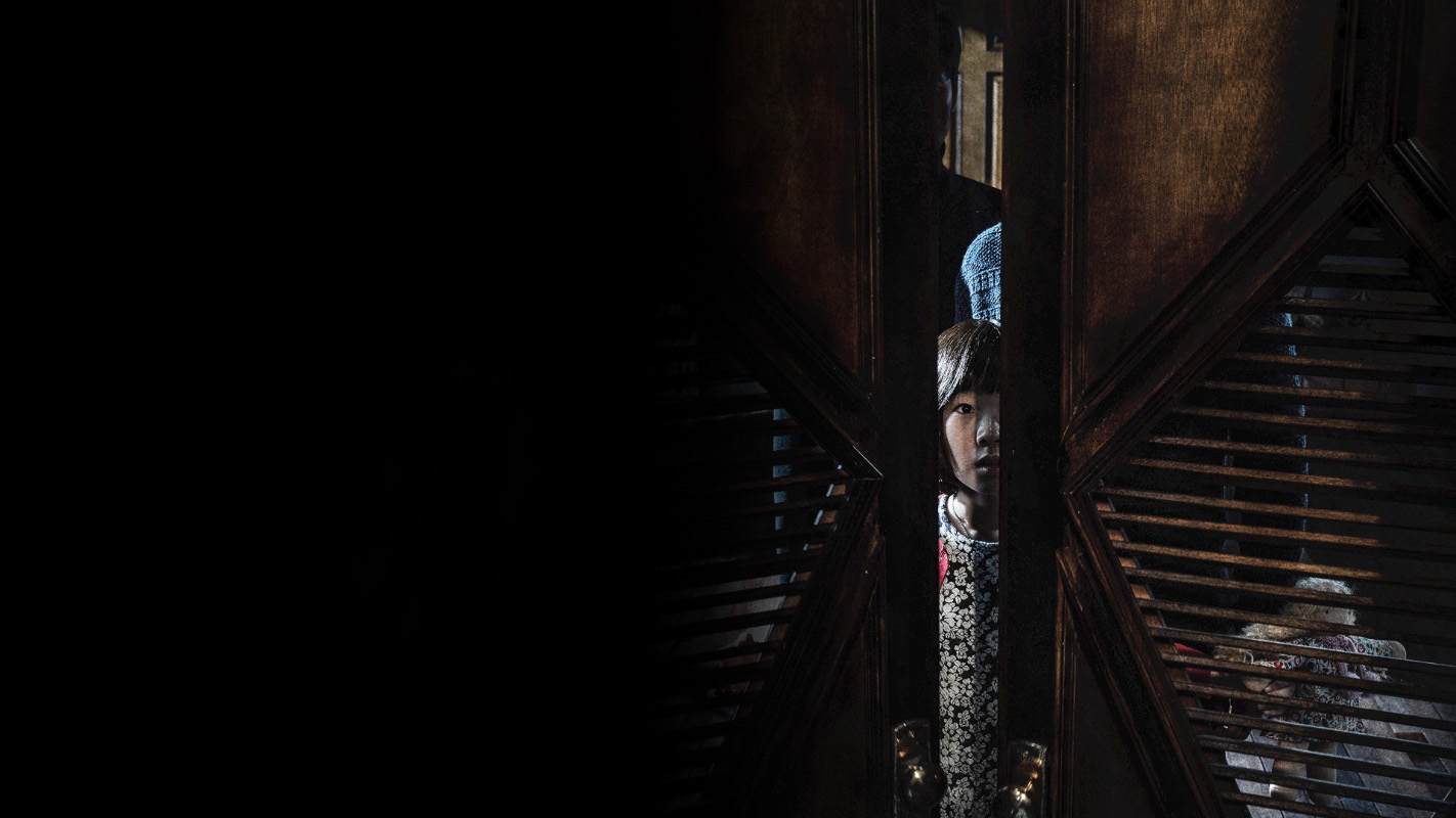 Tủ Quần Áo Bí Ẩn - The Closet